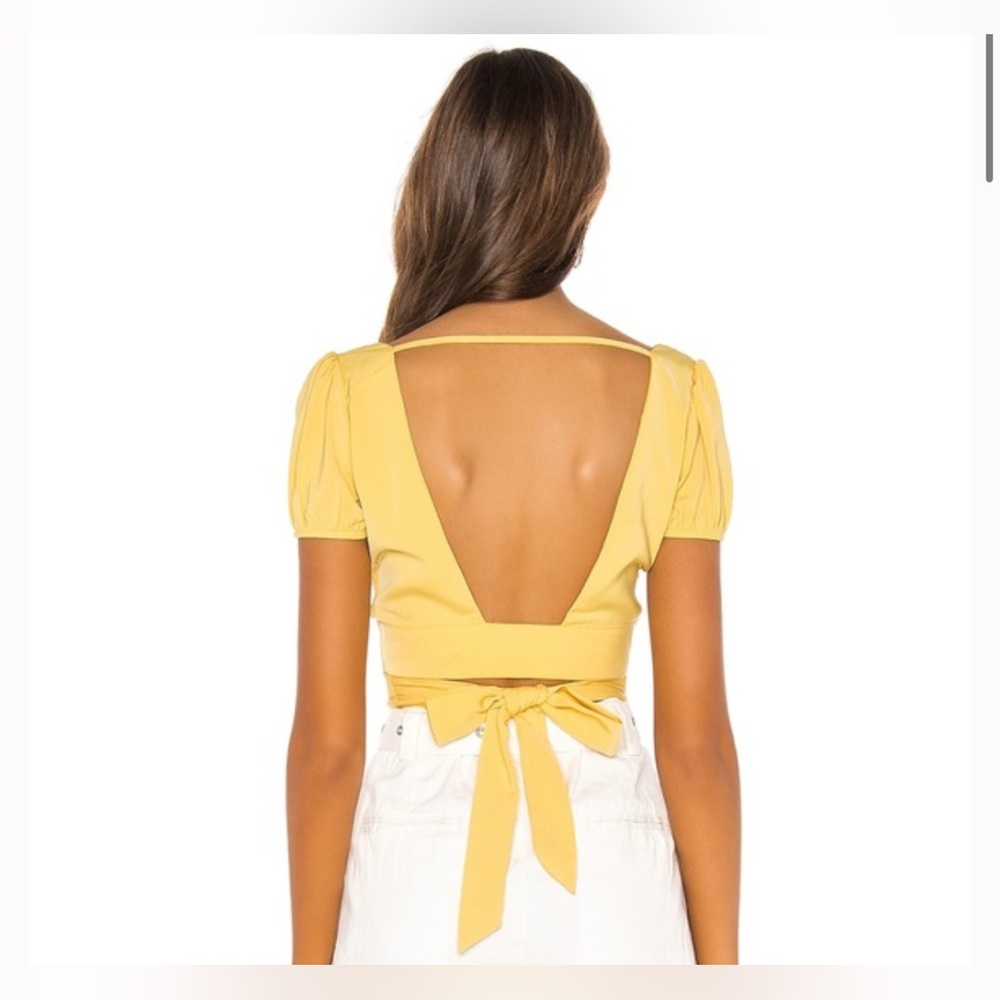 🆕 Superdown Ricky Tie Back Open Back Crop Top - Picture 7 of 9